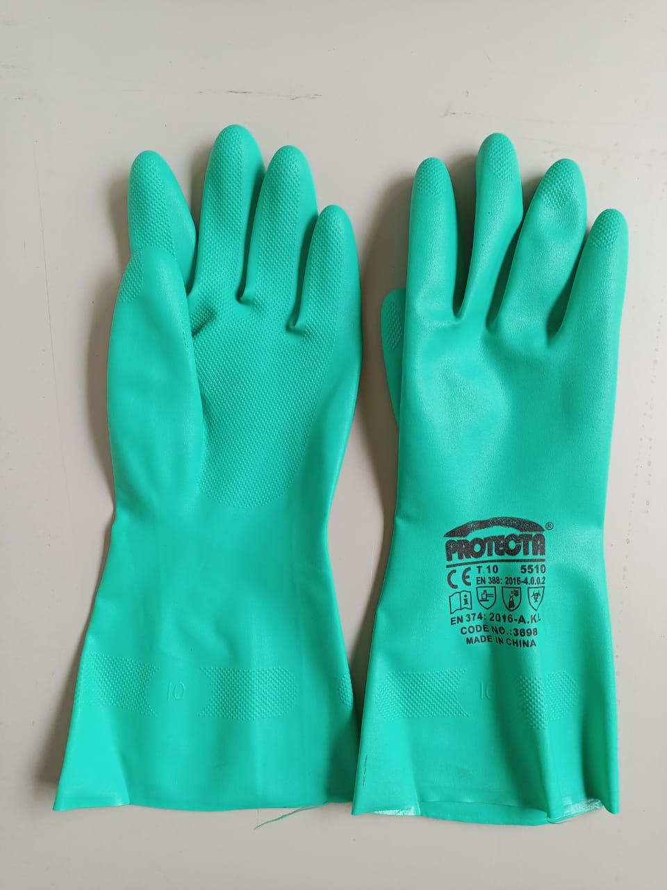 Nitril gloves
